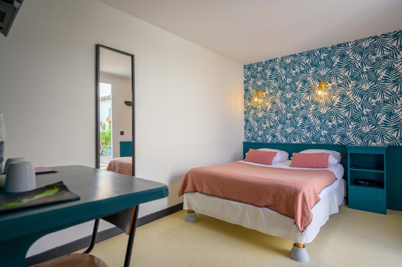 Hotel Le Clocher Арс-эн-Рэ Экстерьер фото